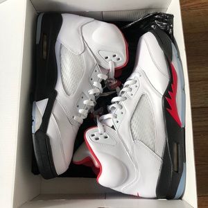 Air Jordan 5 fire red 2020 silver tongue